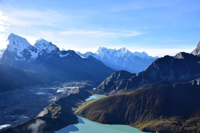 everest-base-camp-3906487_1280-min
