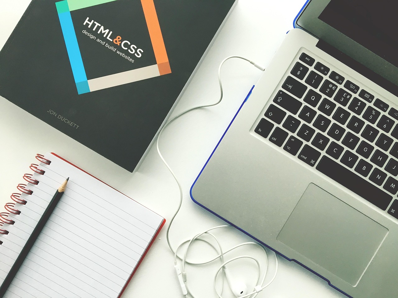 Designing Websites That Convert Without Complexity