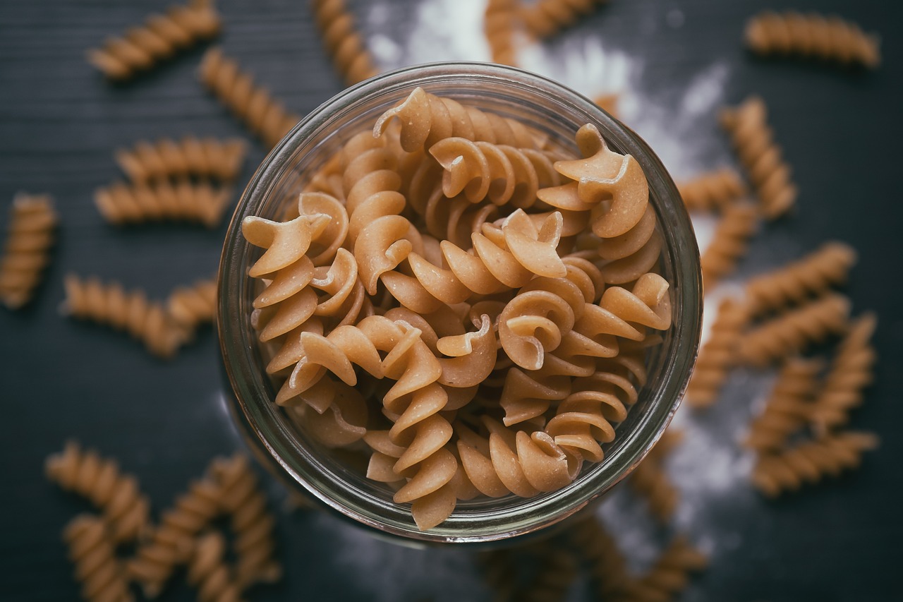 Creamy Garlic Shrimp Pasta in 20 Minutes