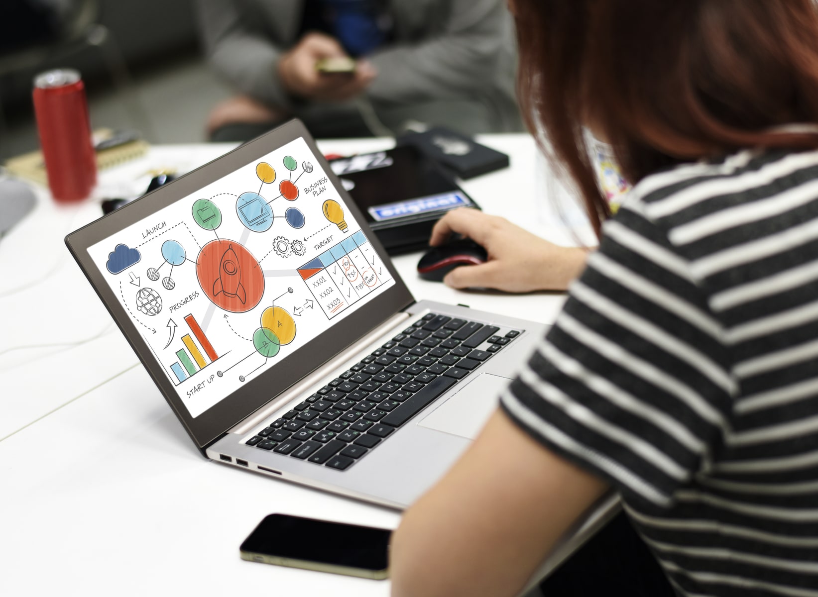 Simple Hacks to Organize Your Day for Peak Productivity