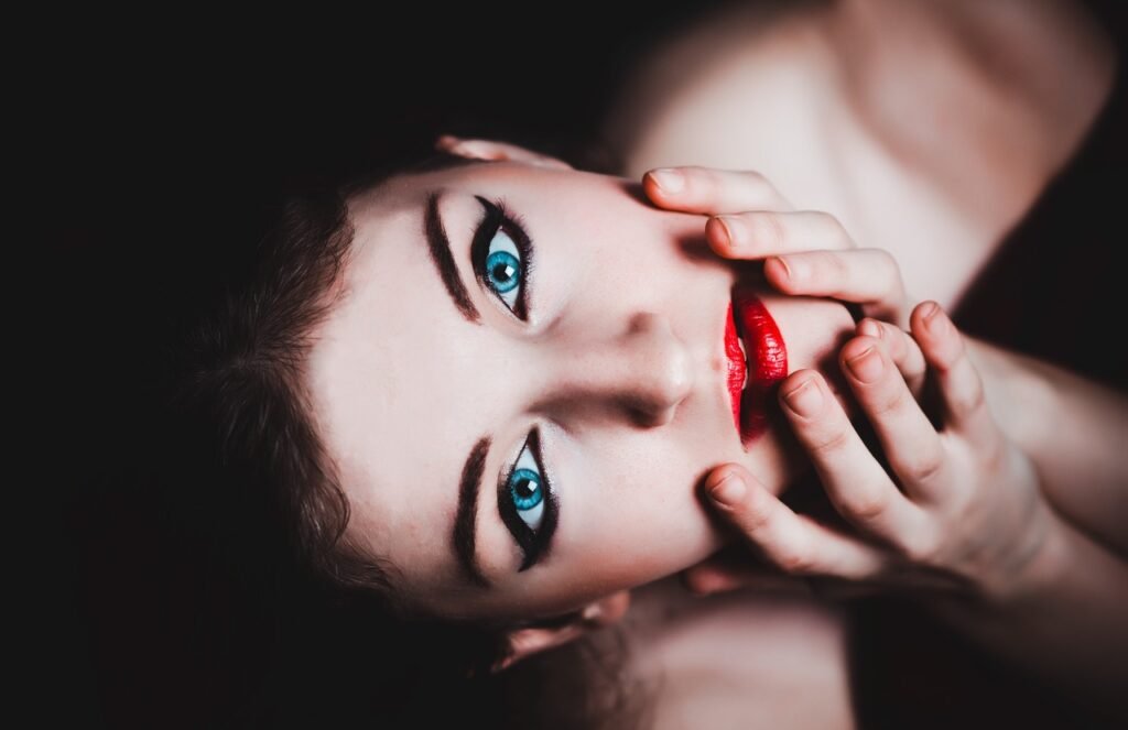 10 Daily Beauty Habits for Naturally Radiant Skin