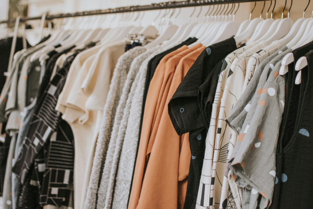 Graphic Tees and Bold Prints in Modern Streetwear