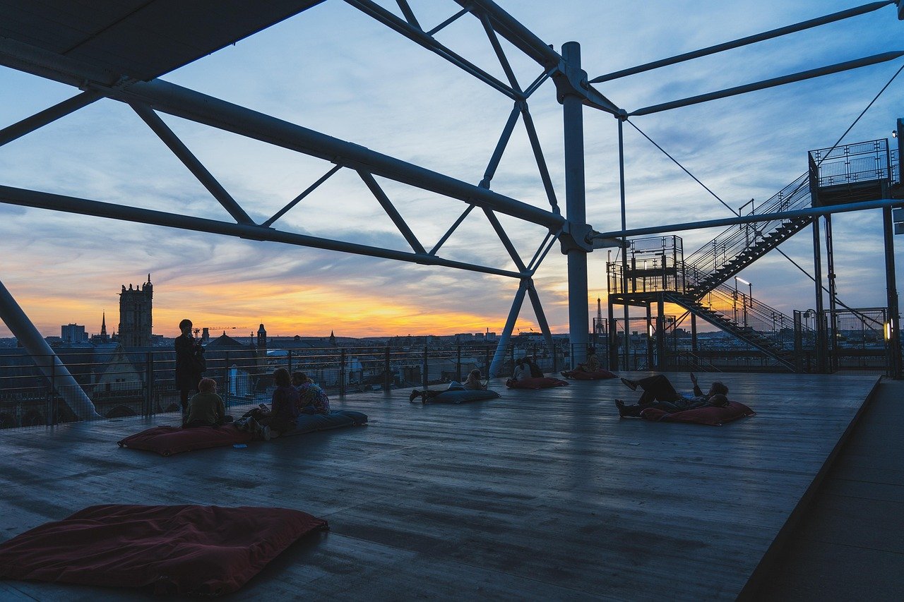 Essential Roof Maintenance Tips for Every Season
