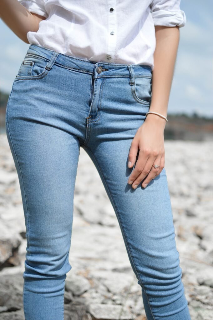 High-Waist Skinny Jeans