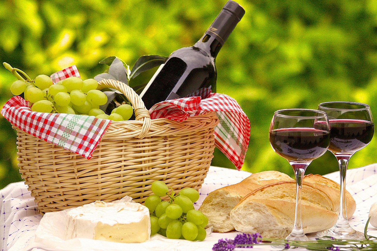 Exploring Tuscany: Wine, Cheese, and Italian Charm